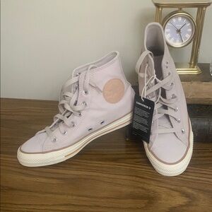 Converse Women's High-Top Sneakers 224